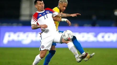 Medel y Neymar se vuelven a topar