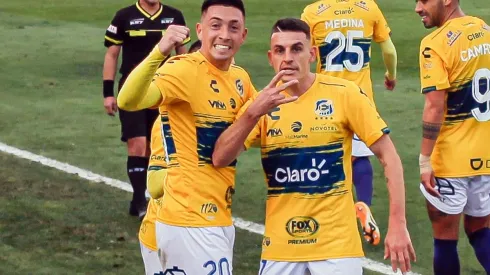 Everton de Inglaterra saludó al Everton de Viña del Mar de cara a la disputa de la final de la Copa Chile este sábado en Talca