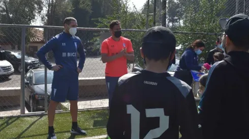 Lanaro y Luli se dieron el tiempo de cumplir el sueño de un grupo de niños fanáticos de la franja.