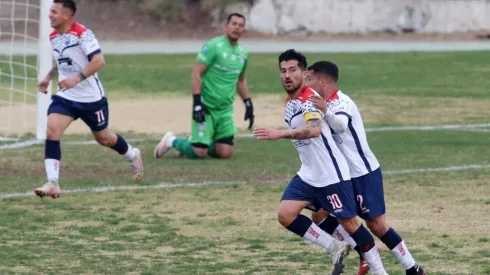 Deportes Recoleta es el líder de la Segunda División con 24 puntos.