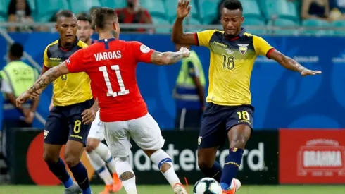 Chile visita a Ecuador en un infartante partido.