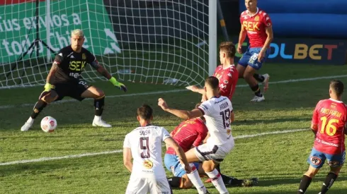 En el partido de la primera rueda, Melipilla sorprendió a Unión en Santa Laura y venció a los hispanos por dos tantos a cero.