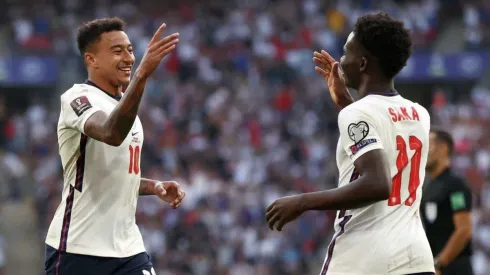 Lingard y Saka celebran en victoria de Inglaterra