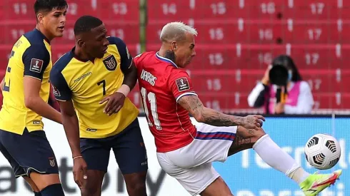 Eduardo Vargas vio amarilla contra Ecuador y no estará en la Roja contra Colombia.