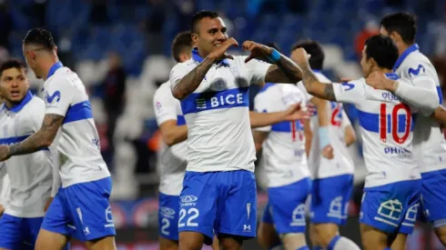 Los cruzados vivieron su primer encuentro sin la dirección técnica de Gustavo Poyet.