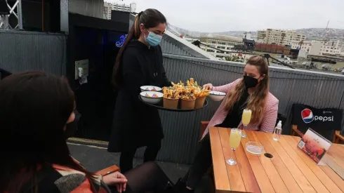 De acuerdo al reporte diario de hoy, el Ministerio de Salud notificó 435 casos nuevos de Covid-19 y 3.235 casos activos.