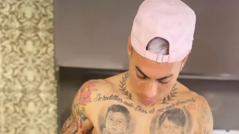 Eduardo Vargas compartió en redes sociales fotografías compartiendo en familia en Brasil, además una imagen cortando la carne de un asado. Foto: @Eduardovargasrj1