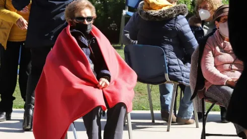 Además del calendario normal, hace unas semanas también comenzó las inoculaciones de refuerzo para mejorar los resultados de las primeras dos dosis de las vacunas.