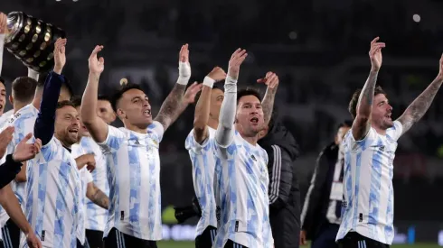 Alejandro Papu Gómez se las bailó todas en la celebración de Argentina por la Copa América conseguida en Brasil.