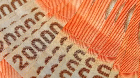 El 12 de julio se publicó en el Diario Oficial la Ley 21.360, la cual buscaba reajustar el monto del Ingreso Mínimo Mensual, debido al contexto del Covid-19 en Chile.