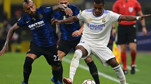 Real Madrid le ganó sobre el final al Inter: Vidal entró desde el banco y Alexis se quedó con el buzo.