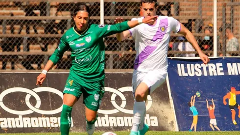 Lilas escapan del fondo de la tabla.