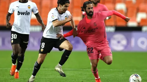 Los merengues esperan seguir liderando la Liga de España, aunque esta vez, deberán enfrentar a otro líder, el Valencia de José Bordalás.