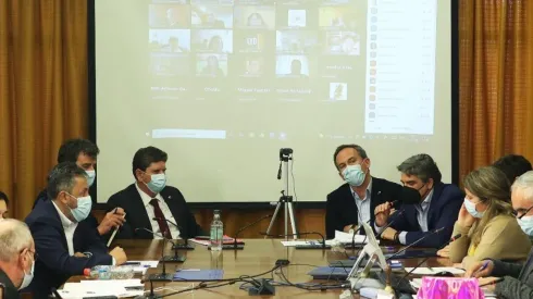 La Comisión de Constitución de la Cámara Baja retomará el debate el día 22 de septiembre