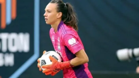 Tiane Endler explicó por qué se fue del PSG para fichar en Olympique Lyon.