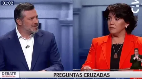 Revive los 'lapsus' de Provoste contra Sichel en el primer Debate Presidencial