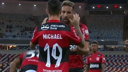 Elogios de Mariano Closs y Gambetita Latorre para Mauricio Isla en el partido de Flamengo contra Barcelona.