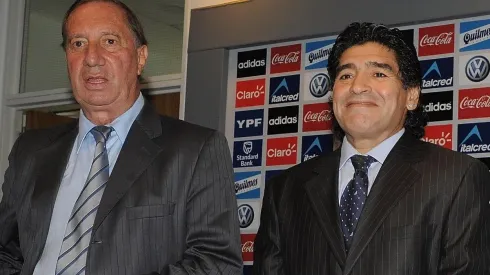 Desde su muerte en noviembre, el círculo cercano le ha ocultado a Bilardo lo ocurrido con Maradona