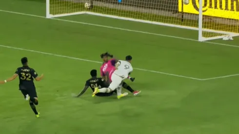 Palo de Felipe Mora y golazo de Asprilla en el Portland.