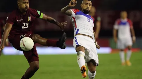 Salomón Rondón marcó el gol con el que Venezuela se impuso a Chile en Caracas.