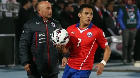 Alexis Sánchez y Jorge Sampaoli coincidieron en la selección chilena que fue al Mundial de Brasil en 2014 y ganó la Copa América un año más tarde