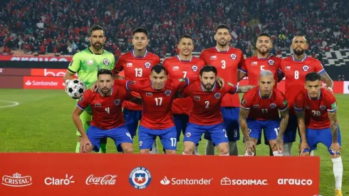 Gary Medel y Charles Aránguiz son parte de la lista al borde de la suspensión.