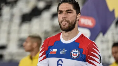 Sierralta podrá estar en la Roja contra Paraguay y Ecuador en noviembre.