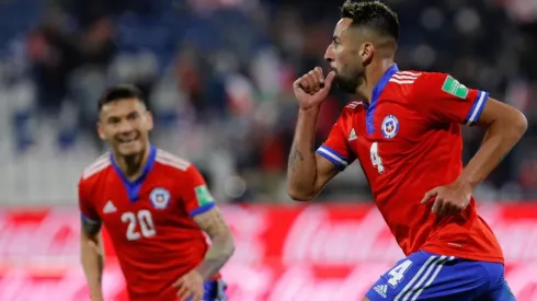 Chile venció por 2-0 a Paraguay en Santiago.