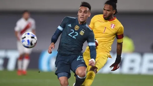 Lautaro Martínez anotó el único gol del partido para el triunfo de Argentina.