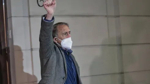 Artés propone que las FFAA construyan viviendas