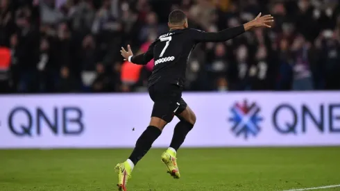 Kylian Mbappé fue la gran figura para que PSG le remonte al Angers.