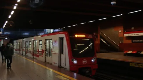 Conoce el horario del Metro de Santiago.