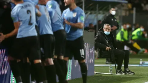 AUF analiza la salida del Maestro Tabárez en la banca de Uruguay.