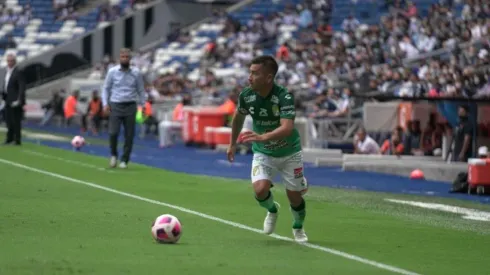 Jean Meneses tuvo un gran partido por la banda izquierda de León.
