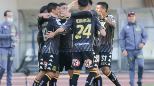 Patricio Rubio consigue el triunfo con la Unión Española tras marcar un doblete en Antofagasta