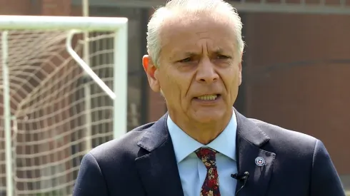 Javier Castrilli manifestó su indignación por el comportamiento de los futbolistas en Chile, en materia de simulación y sobreactuación