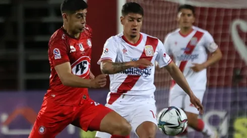 La Calera y Curicó empataron, moviendo la tabla de posiciones del Campeonato Nacional.