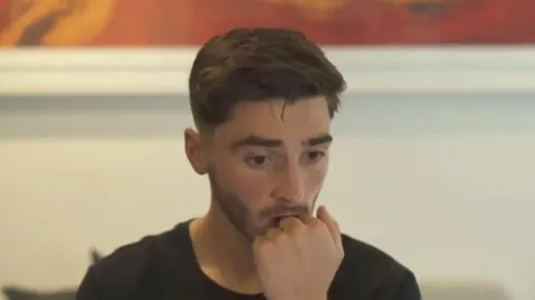 Josh Cavallo juega en el Adelaide de Australia