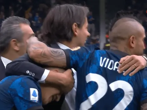 El sorpresivo y peculiar abrazo de Inzaghi a Alexis y Vidal