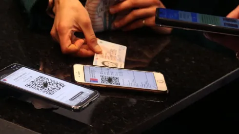 ¿Cómo descargar el pase de movilidad si me vacuné con dosis de refuerzo?