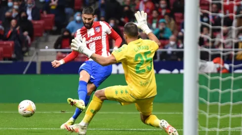 Claudio Bravo viene de grandes actuaciones con el Betis.