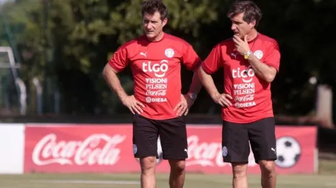 Guillermo Barros Schelotto se prepara para su estreno con Paraguay ante la Roja por las Eliminatorias
