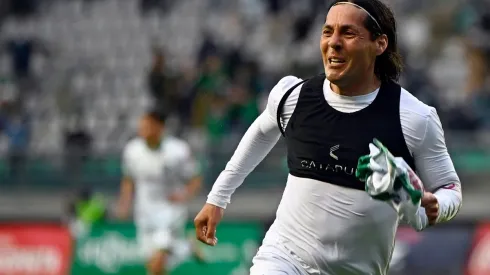 Hugo Droguett ingresó al final y le dio la victoria a Deportes Temuco con un golazo en el quinto minuto de descuento