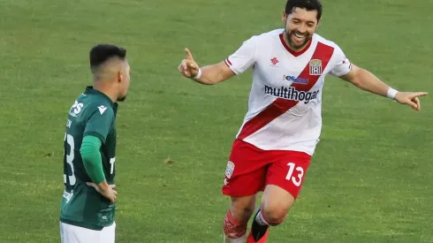 Curicó gana y escapa de la promoción, sellando el descenso de Wanderers y hundiendo a la U