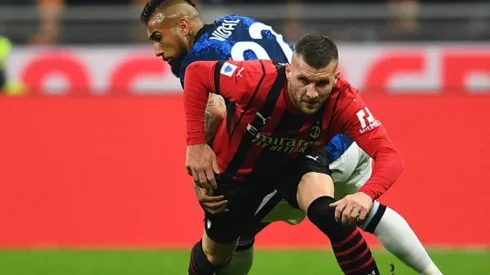 Arturo Vidal fue suplente contra el Milan: Inzaghi explica sus razones.