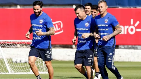 Eugenio Mena se entrenó sin problemas a la part del grupo.