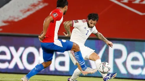 Eugenio Mena fue titular y disputó 85 minutos frente a Paraguay.