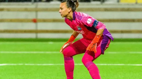 Christiane Endler apostó por irse al archirrival del PSG, el Lyon, y su apuesta resultó en búsqueda de un desafío mayor