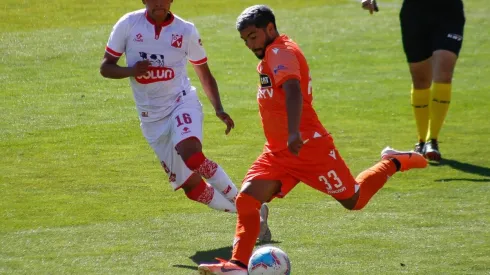 Nicolás Maturana con la camiseta de Cobreloa en el partido ante Deportes Valdivia por la Primera B