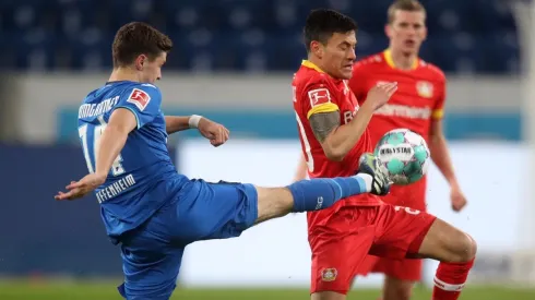 Charles Aránguiz no juega desde octubre en Leverkusen.